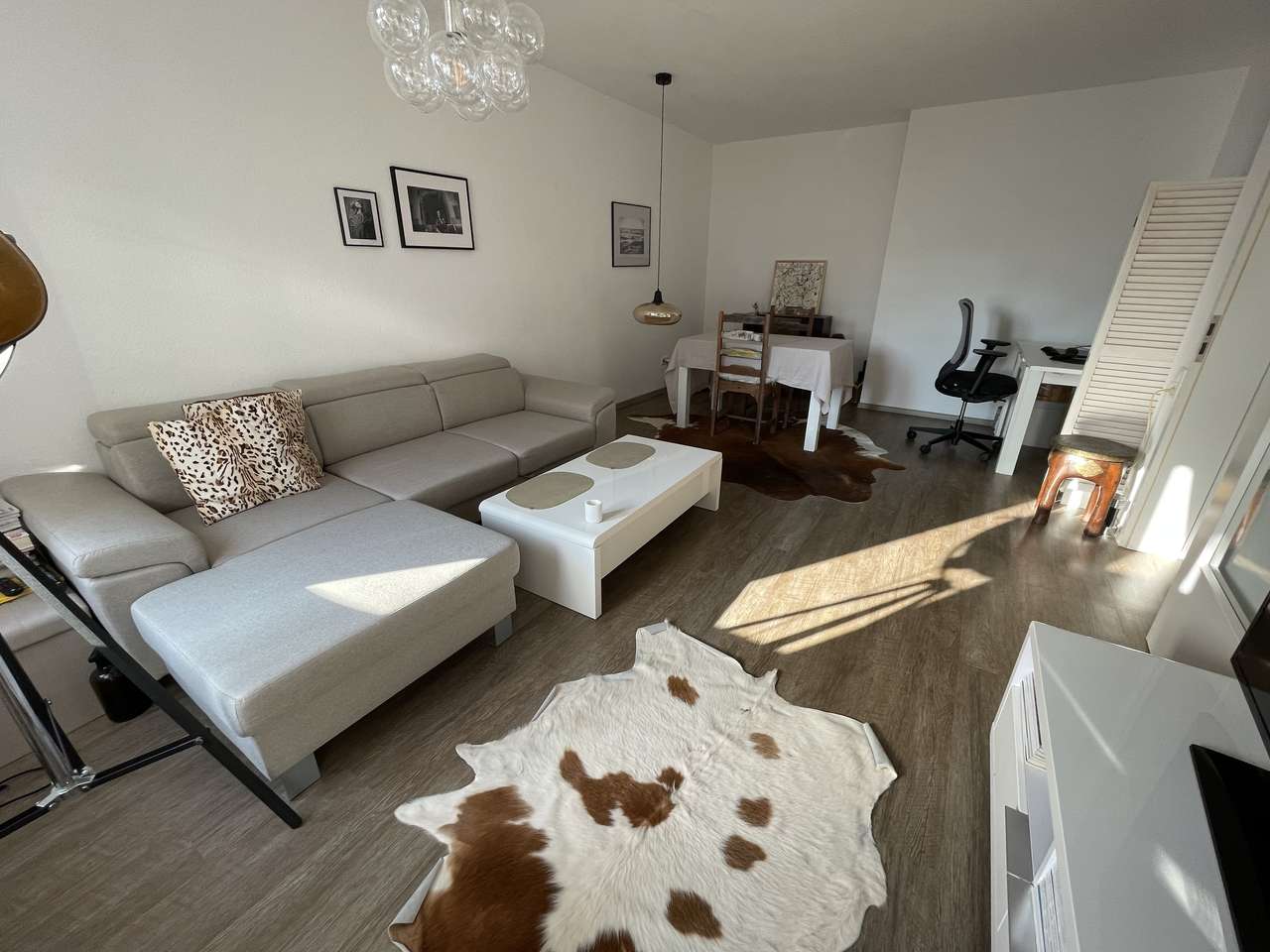 Kreuzberger Ring, helle Wohnung mit Balkon und Garage Kreuzberger Ring, helle Wohnung mit Balkon und Garage